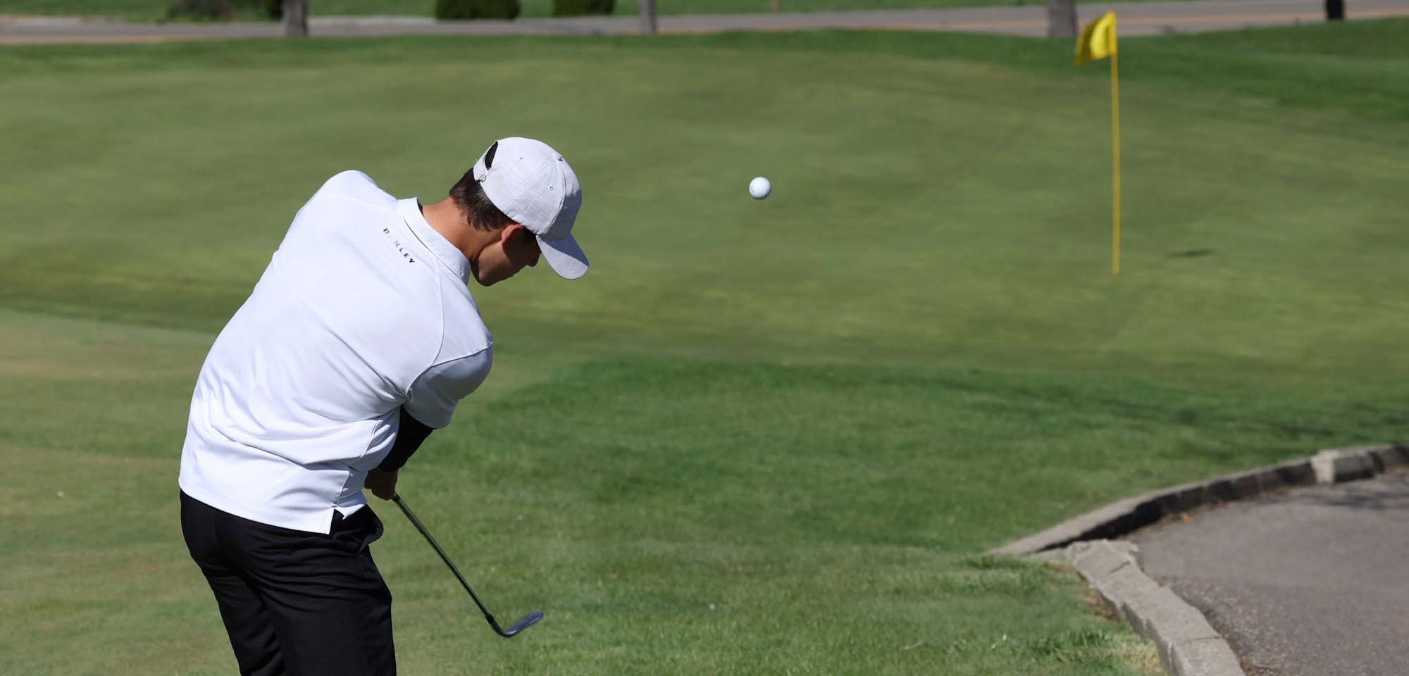Junior Pitching to Green